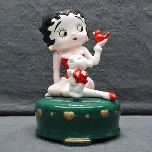 Betty-Boop & Pudgy Dancing Vandor 1991 Music Box. Song: "White Xmas."*Rare*
